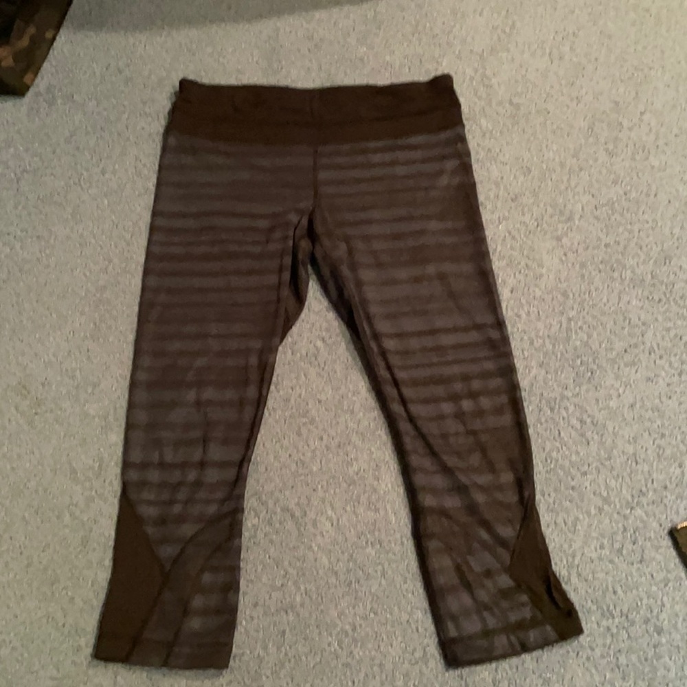 Lululemon Printed Cropped Leggings